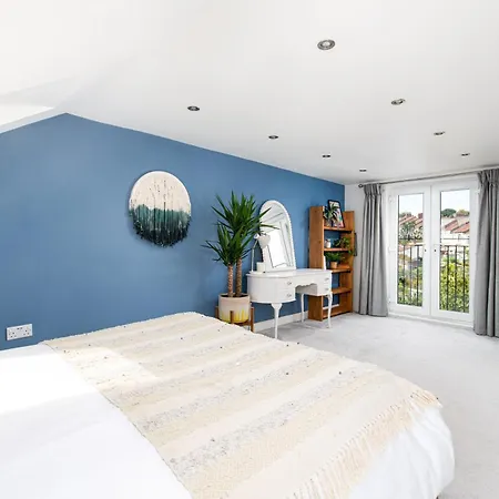 Charming Family With Stoves, Garden & Parking Appartement Bristol