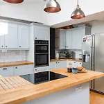 Apartment Charming Family With Stoves, Garden & Parking *