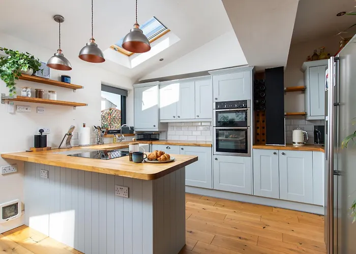 شقة Charming Family With Stoves, Garden & Parking