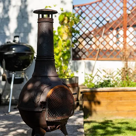 Charming Family With Stoves, Garden & Parking Apartmán