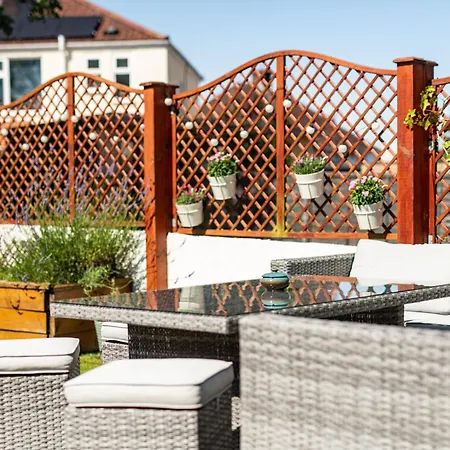 Charming Family With Stoves, Garden & Parking * Bristol