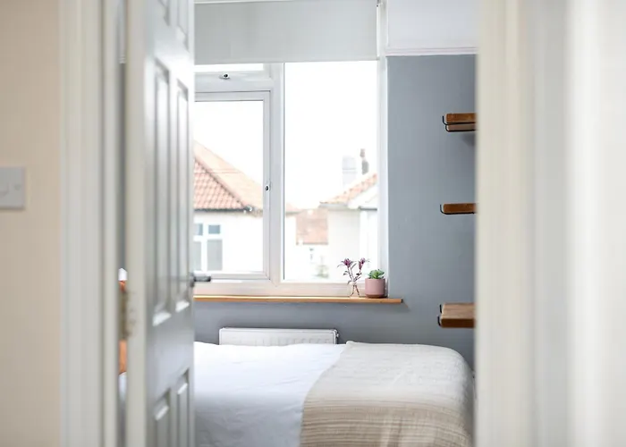 Charming Family With Stoves, Garden & Parking * Bristol