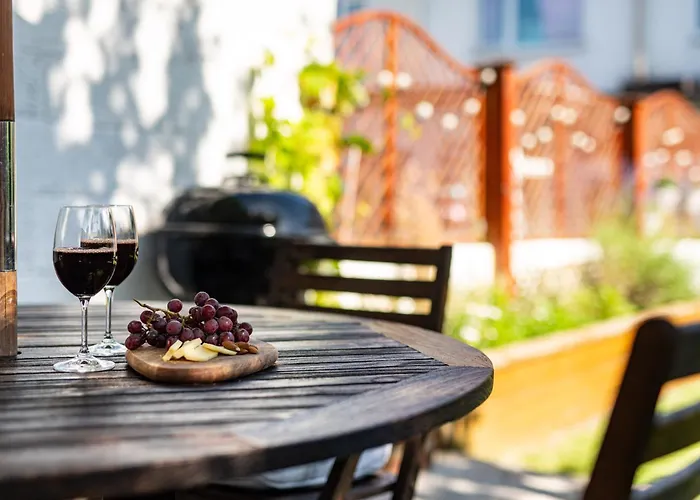 Apartment Charming Family With Stoves, Garden & Parking *