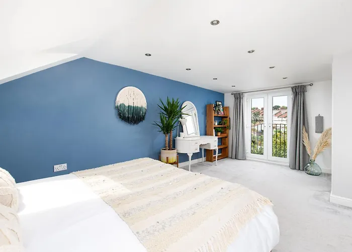 Charming Family With Stoves, Garden & Parking Apartment Bristol