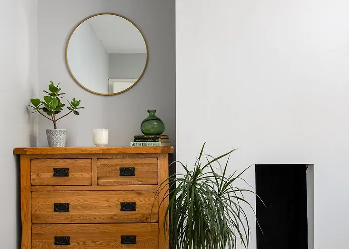 Charming Family With Stoves, Garden & Parking Bristol